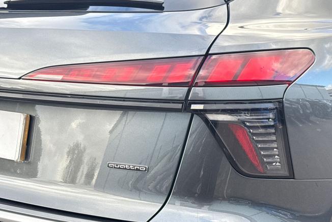 AUDI Q3 Photo 18