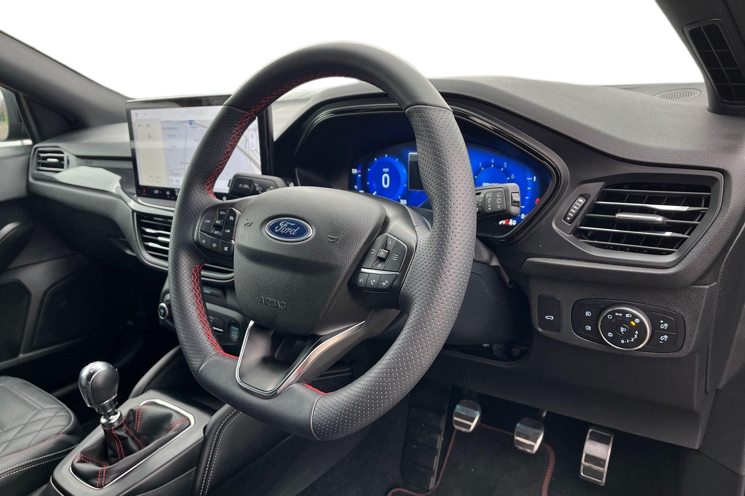 Ford Focus Photo 8