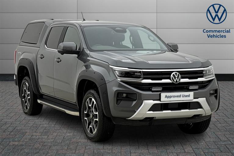 Used VOLKSWAGEN Amarok