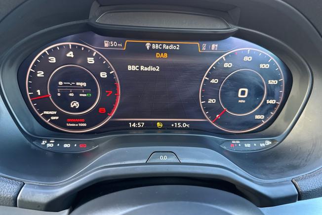AUDI Q2 Photo 16