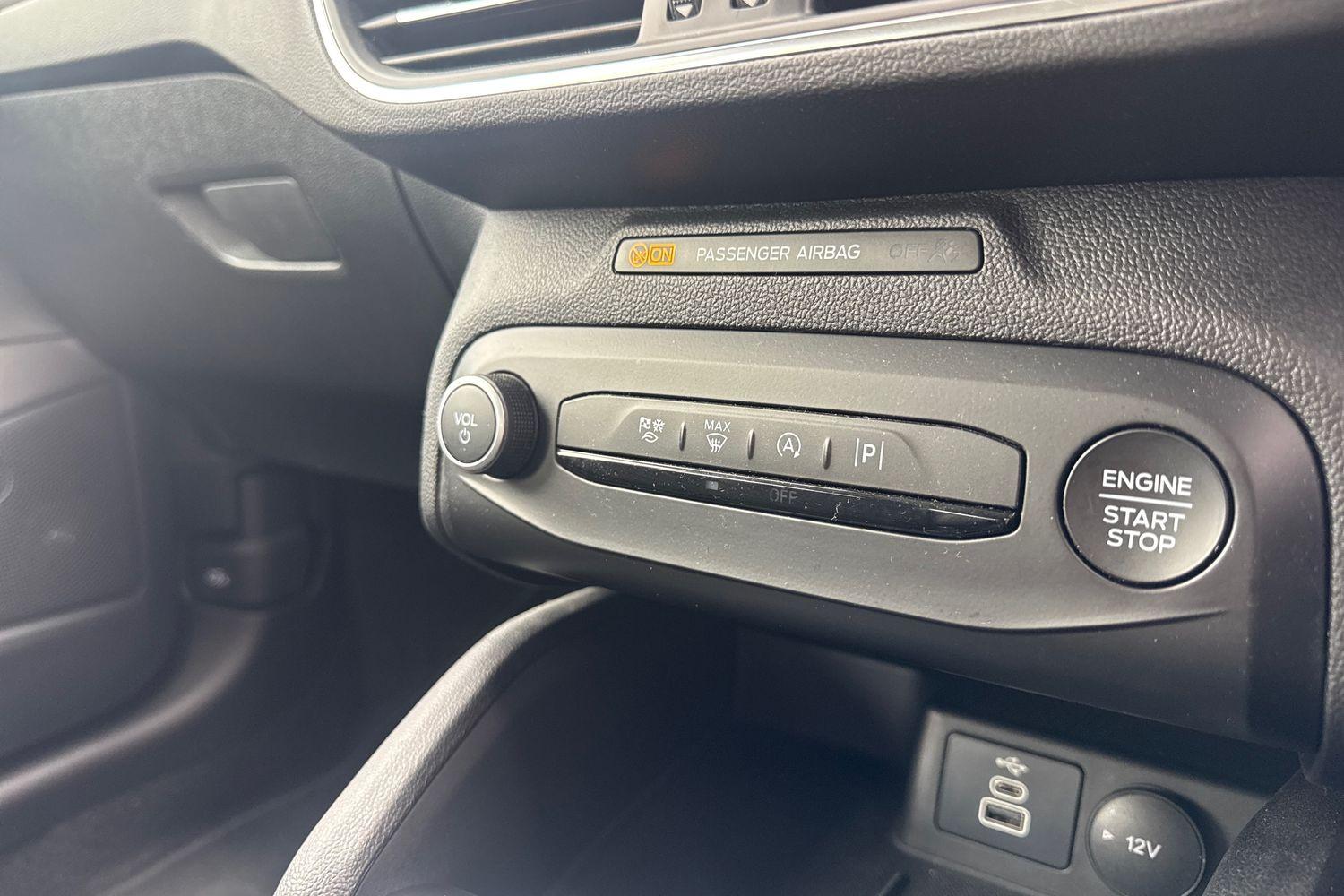 Ford FOCUS Photo 27
