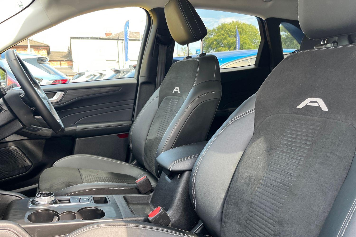 Ford KUGA Photo 18