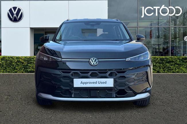 VOLKSWAGEN T-Roc Photo 8