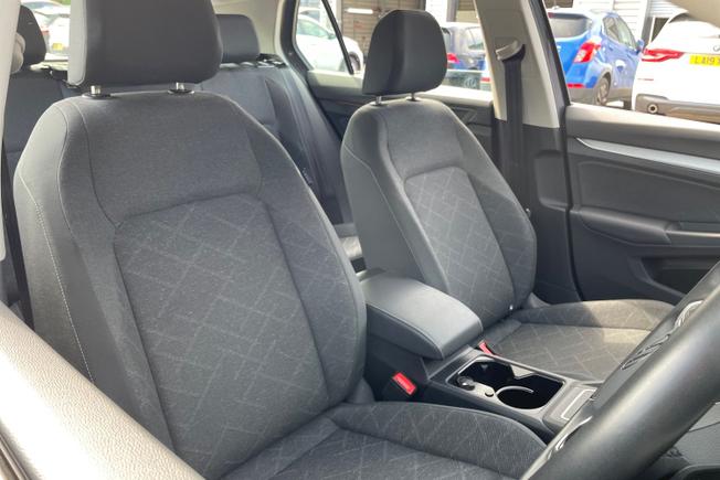Volkswagen Golf Photo 27