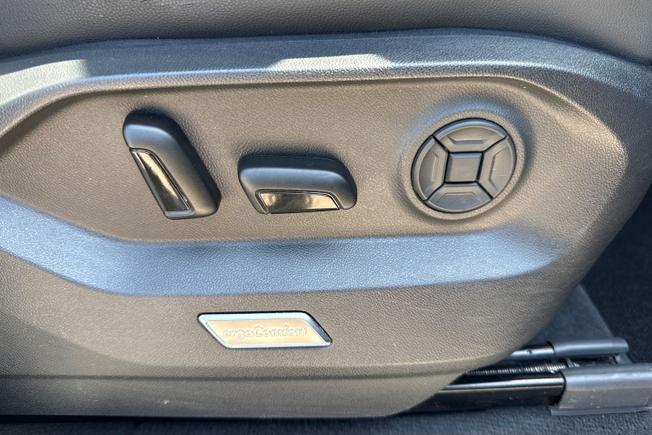 VOLKSWAGEN Touareg Photo 42