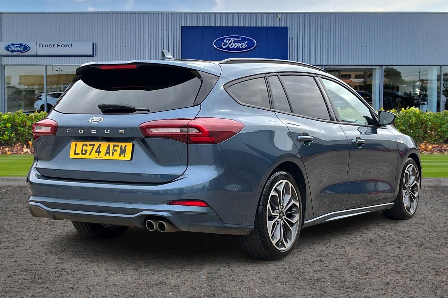 Ford Focus Photo 3