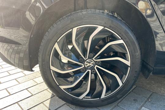 Volkswagen Golf Photo autoimg-ff6dbddf3027503e58364c7a2408ea2f3a796e8b.jpg