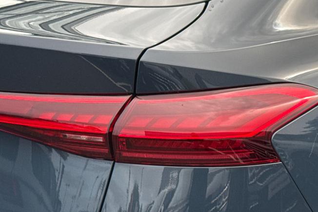AUDI A6 E-Tron Sportback Photo 18