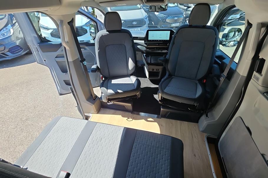 Used Ford TRANSIT CUSTOM NUGGET WO25UYN 21