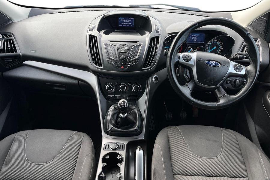 Ford KUGA Photo autoimg-ff6ecc00505abb6aaa5616af602e5ddad691a32d.jpg