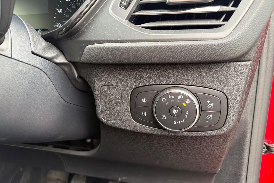 Ford FOCUS Photo autoimg-ff712dbc9f452ab592b6decefbfe74b7d590757c.jpg