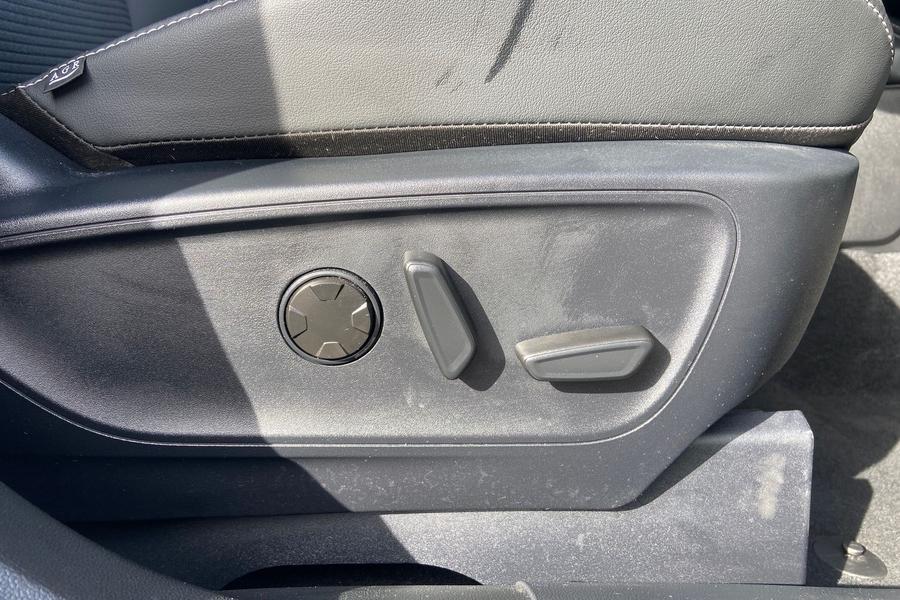 Ford KUGA Photo autoimg-ff775265c6405cc3fe4cd0f47095b211d7e7de73.jpg