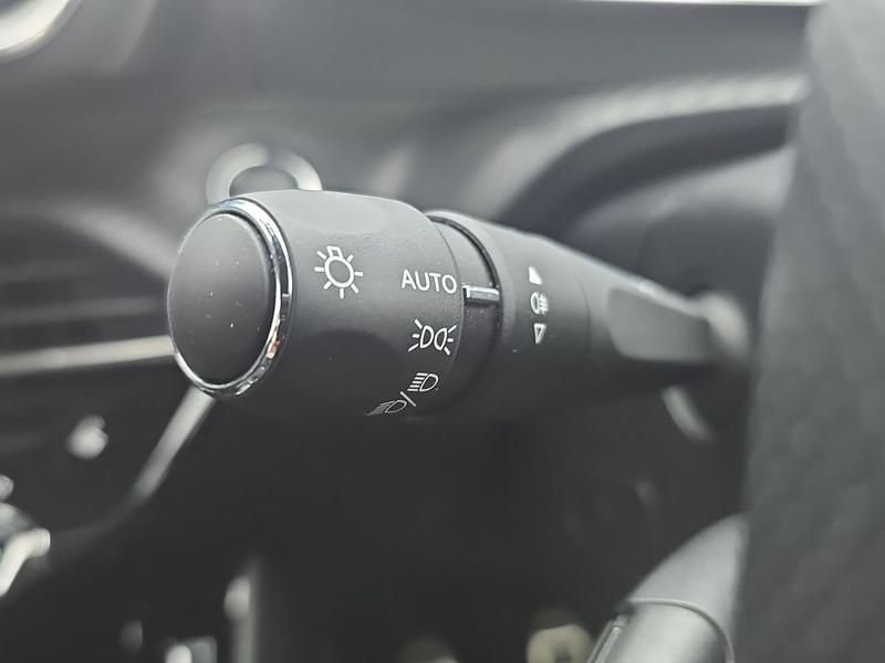 Used Peugeot 2008 NU23GVX 22