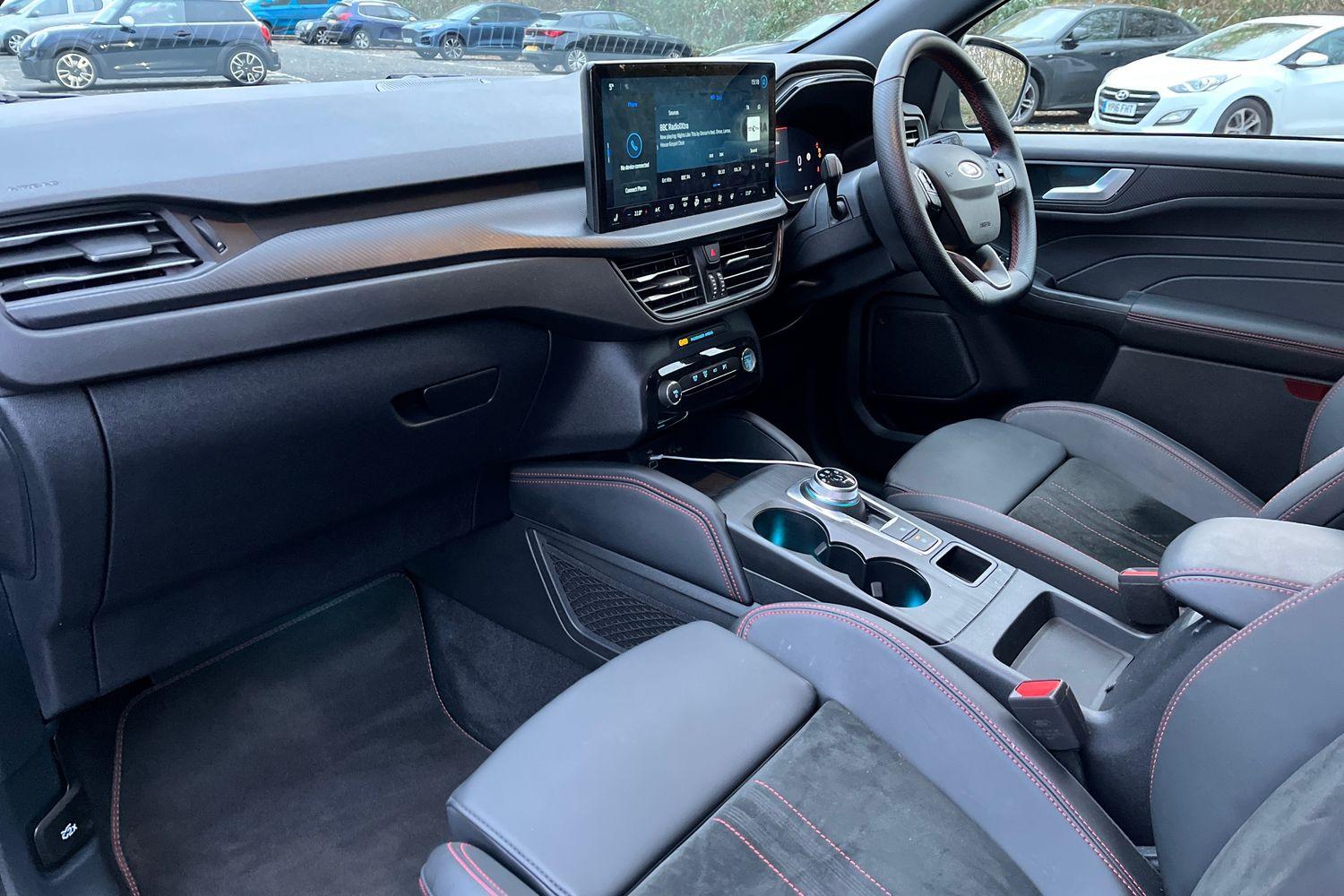 Ford KUGA Photo 17