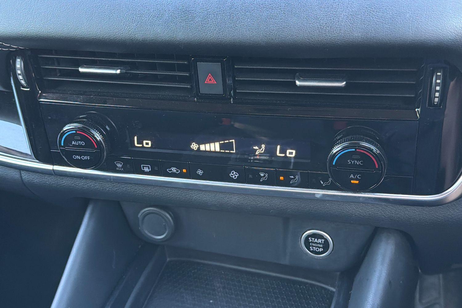 Nissan QASHQAI Photo 35