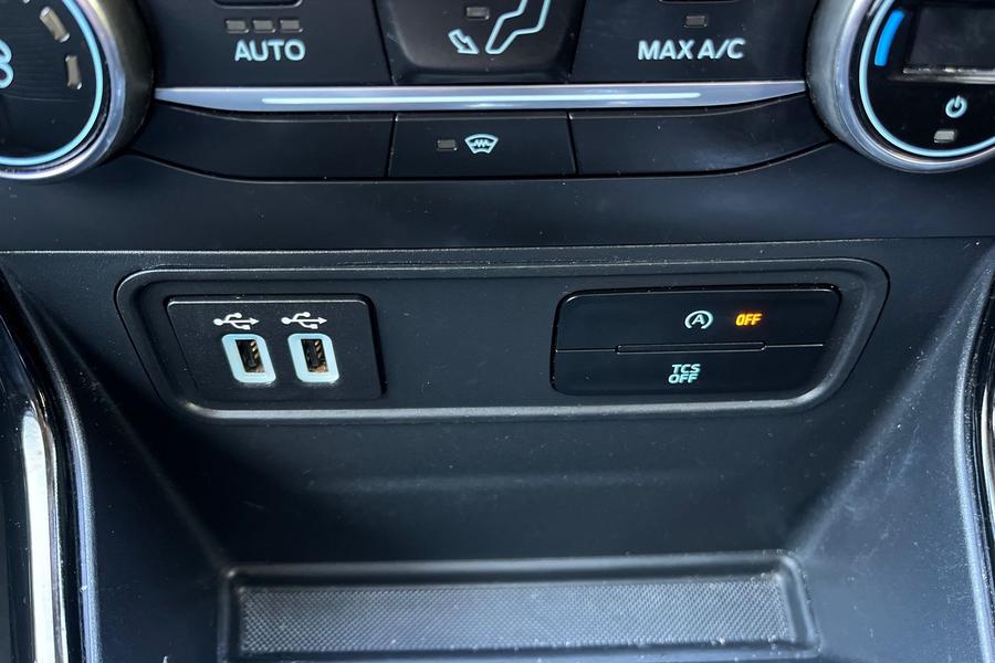 Ford ECOSPORT Photo autoimg-ff8cc4fbb3a704431a94d229524e3344c75982f4.jpg