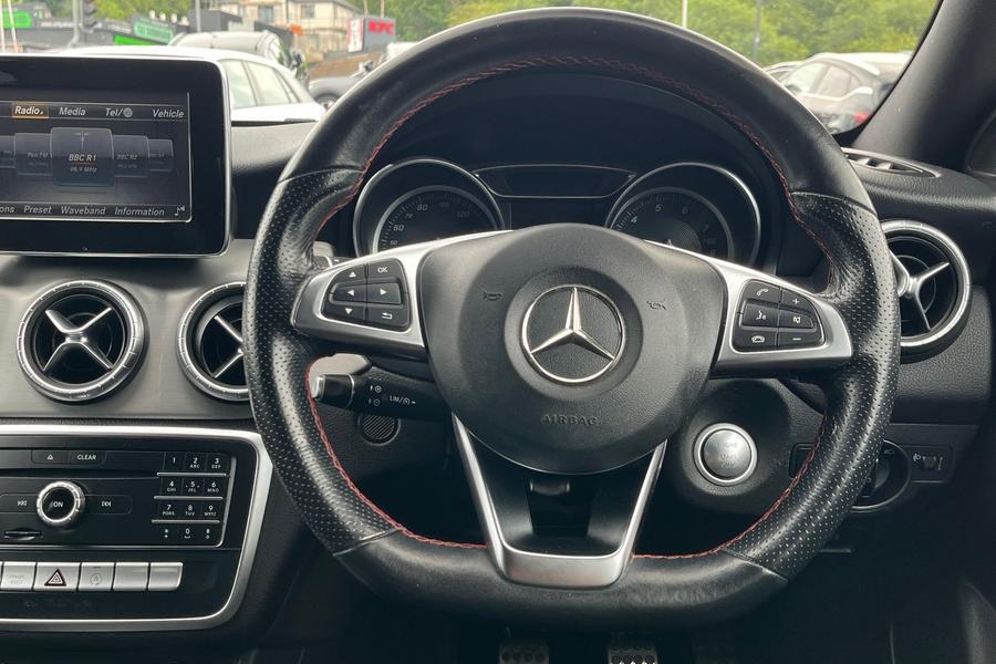 Mercedes-Benz CLA Photo autoimg-ff8d530e29afd675cf929e253bd05573c56d0c6b.jpg