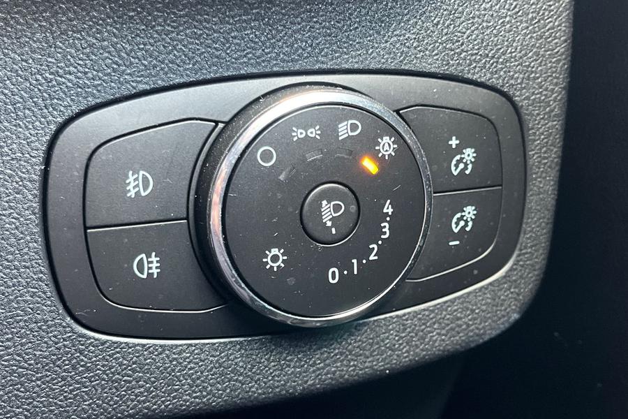 Ford PUMA Photo autoimg-ff916adfa09e2884f6dbc88390157c0fa804529f.jpg