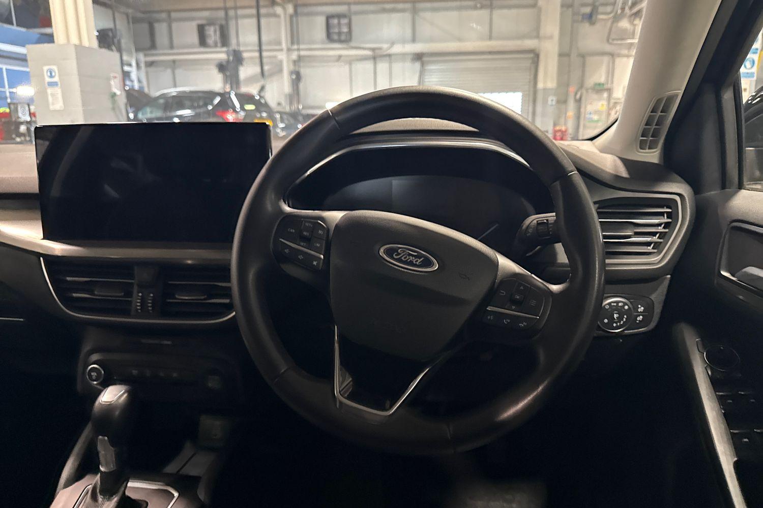 Ford FOCUS Photo 11
