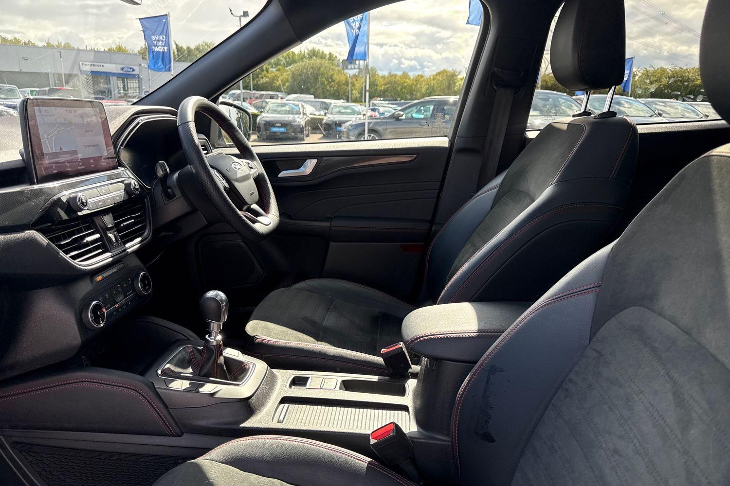 Ford KUGA Photo 18