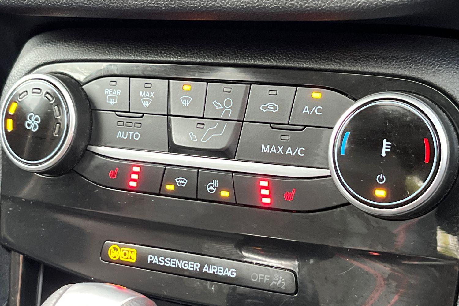 Ford Puma Photo 24