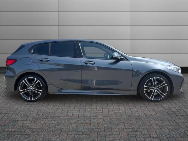 BMW 1 Series Photo autoimg-ff9f76c501a5f82c1458bc93cea1531e82fe7d9a.jpg