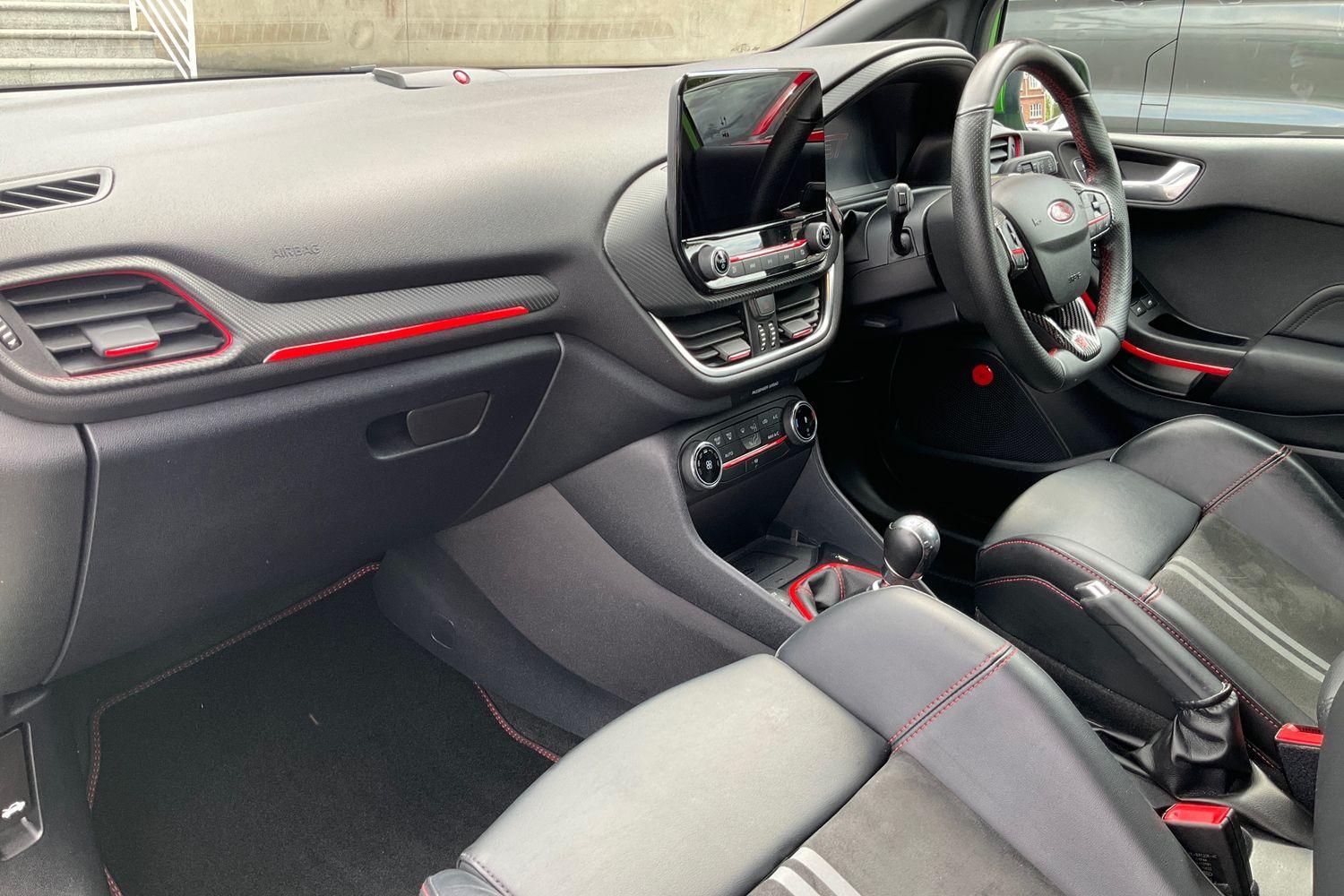 Ford Fiesta Photo 17