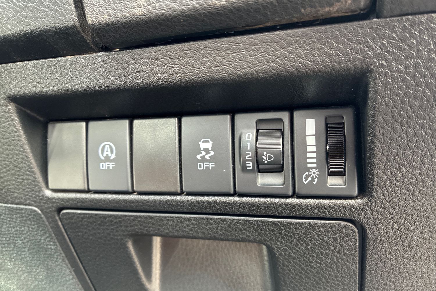 Isuzu D-MAX Photo 14