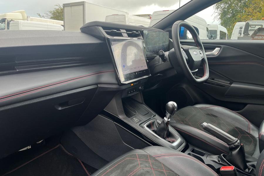 Ford PUMA Photo autoimg-ffa100f106a03cdbb9742f791aad50eaff12036f.jpg
