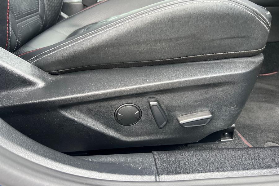 Ford FOCUS Photo autoimg-ffa223328f9211d18c5d23f1ebd9da4499fae935.jpg