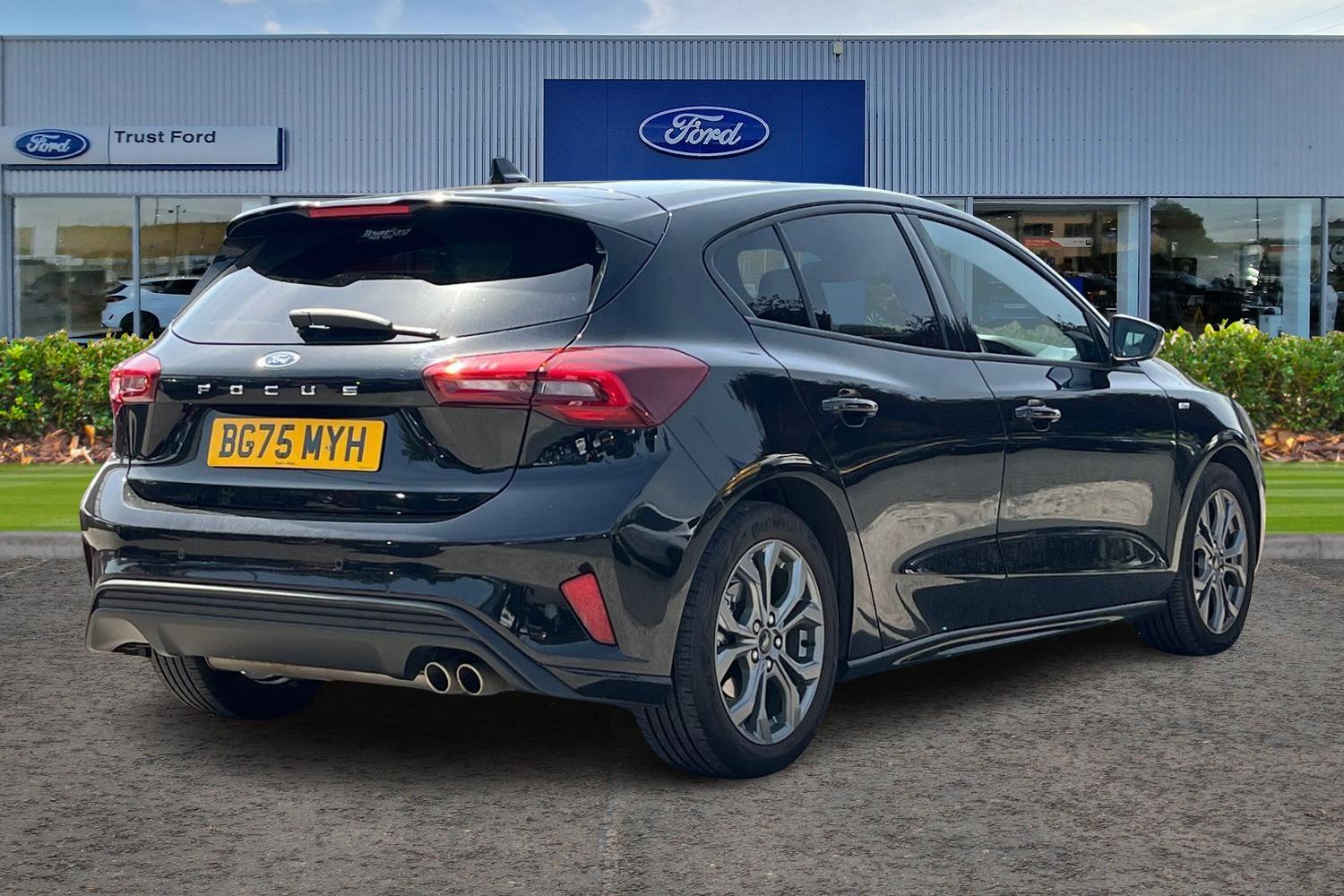 Ford Focus Photo 3