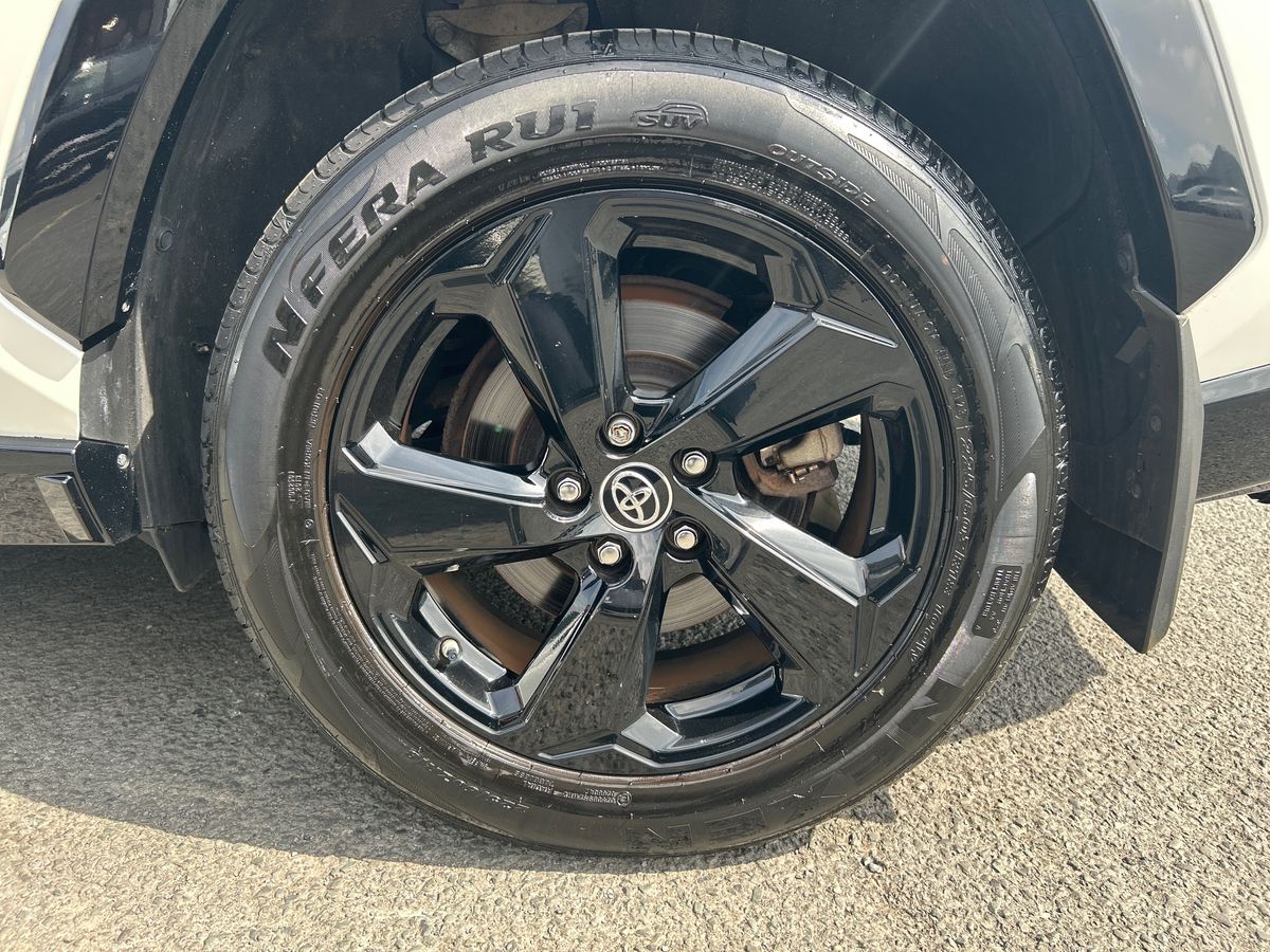 Toyota RAV4 Photo 35
