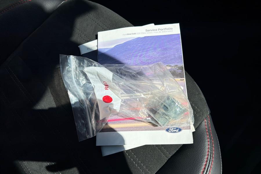 Ford KUGA Photo autoimg-ffa9e319e1d3140846493aa9aabd51efc6b61caf.jpg
