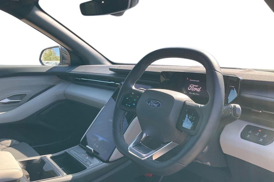 Ford Explorer Photo autoimg-ffb693bc85669a5ee5328b69dd5149462dbb51af.jpg