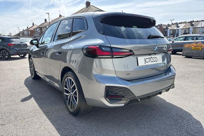 BMW 2 Series Photo 23