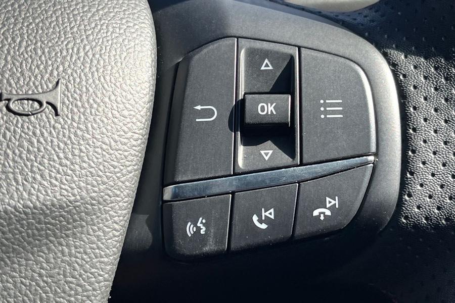 Ford Focus Photo autoimg-ffc9f486ad81e0a353a9578bd4cf405f65d48123.jpg