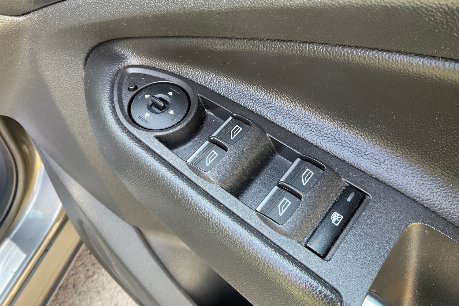 Ford KUGA Photo 15