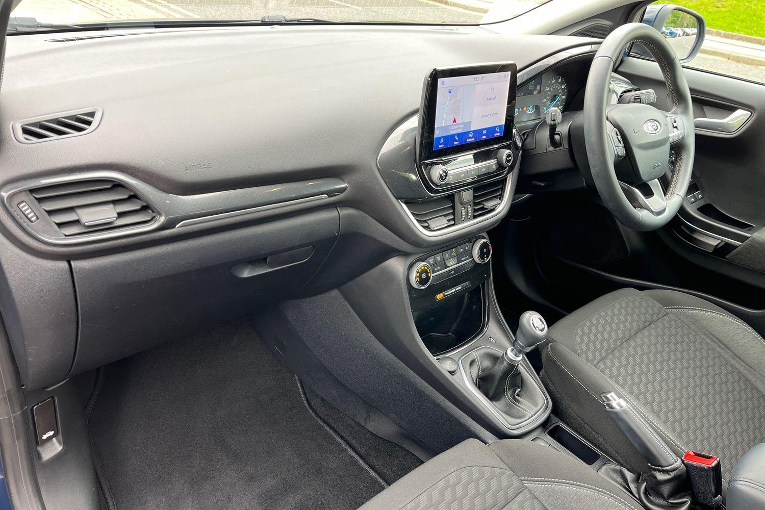 Ford PUMA Photo 17