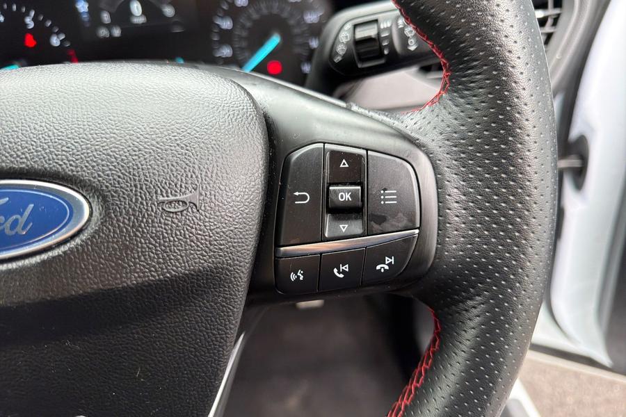 Ford Focus Photo autoimg-ffd59b6db3f16198d653ec2e45dd666d727fcf0f.jpg