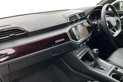 AUDI Q3 Photo 2