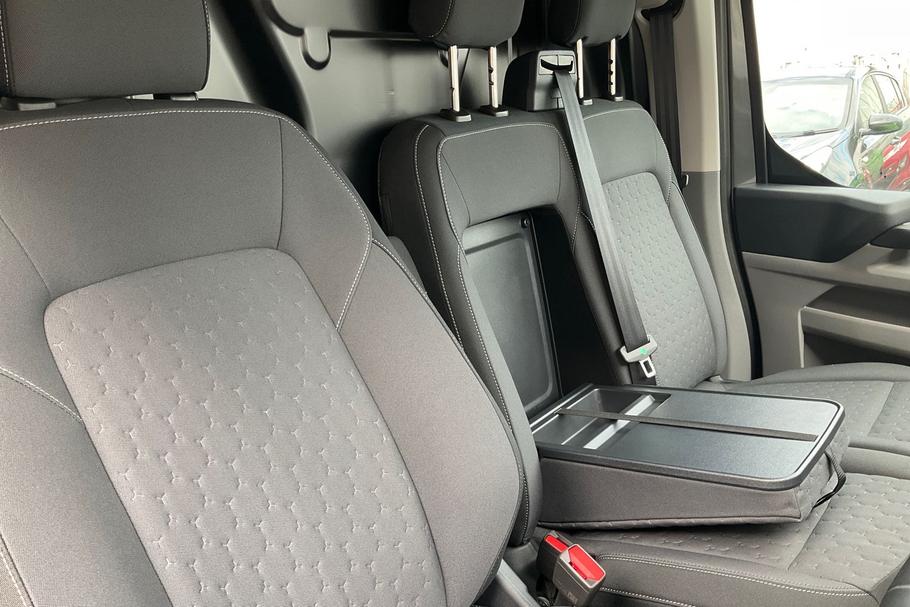 Used Ford TRANSIT CUSTOM KMZ9867 35