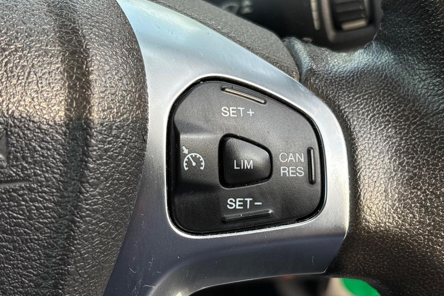 Ford TRANSIT COURIER Photo autoimg-ffd6b94ba7d7a86b0b269bede29d27d0705f57cb.jpg