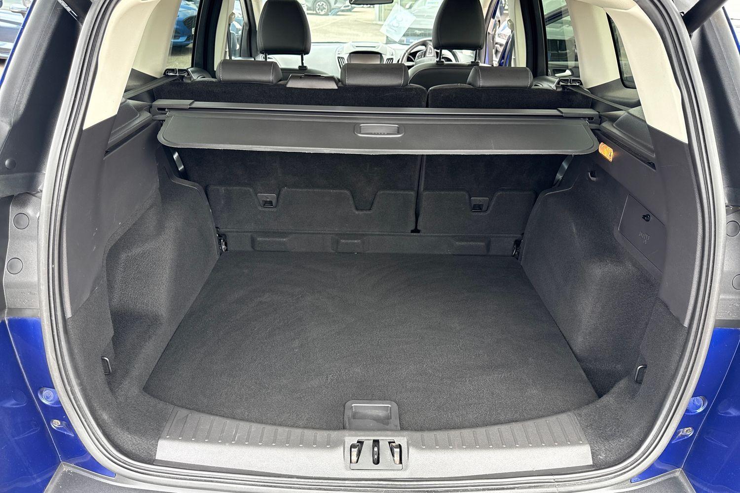 Ford KUGA Photo 20