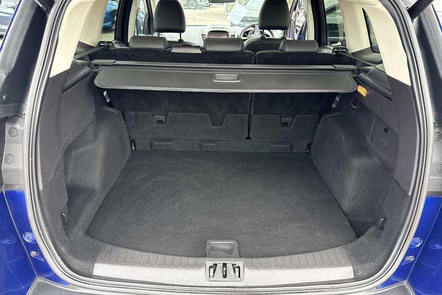 Ford KUGA Photo autoimg-ffdd3434f230a091434202290317bc6de5f152b7.jpg