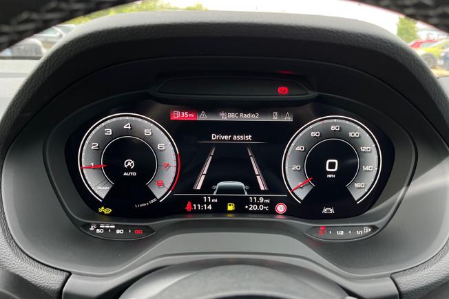 AUDI Q2 Photo 15