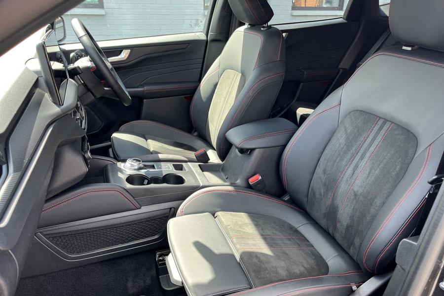 Ford Ford Kuga Estate 2.5 PHEV ST-Line 5dr CVT Photo autoimg-ffdfea8cafd4e036629df6a49b7cbb52f09bf2c7.jpg