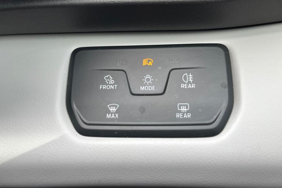 Ford Explorer Photo autoimg-ffe0ad5c11e71e8b548e9eb22e9a26bc84f3c648.jpg