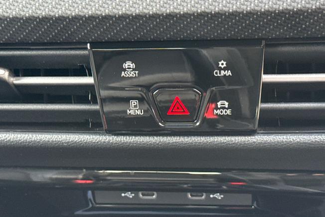 VOLKSWAGEN Golf Photo 39