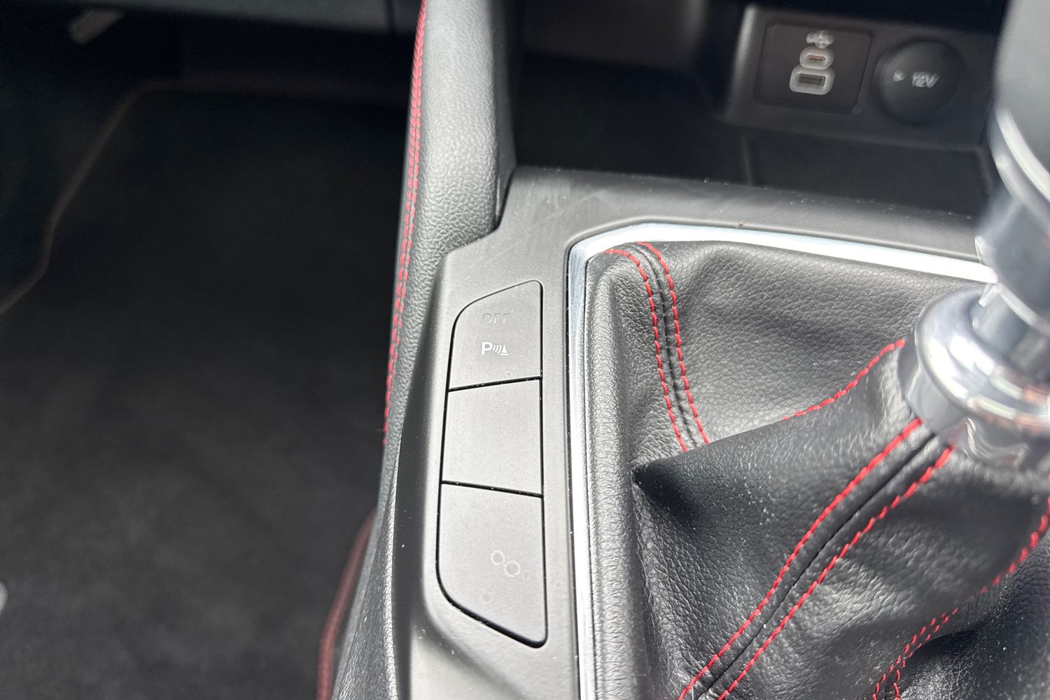 Ford KUGA Photo 29