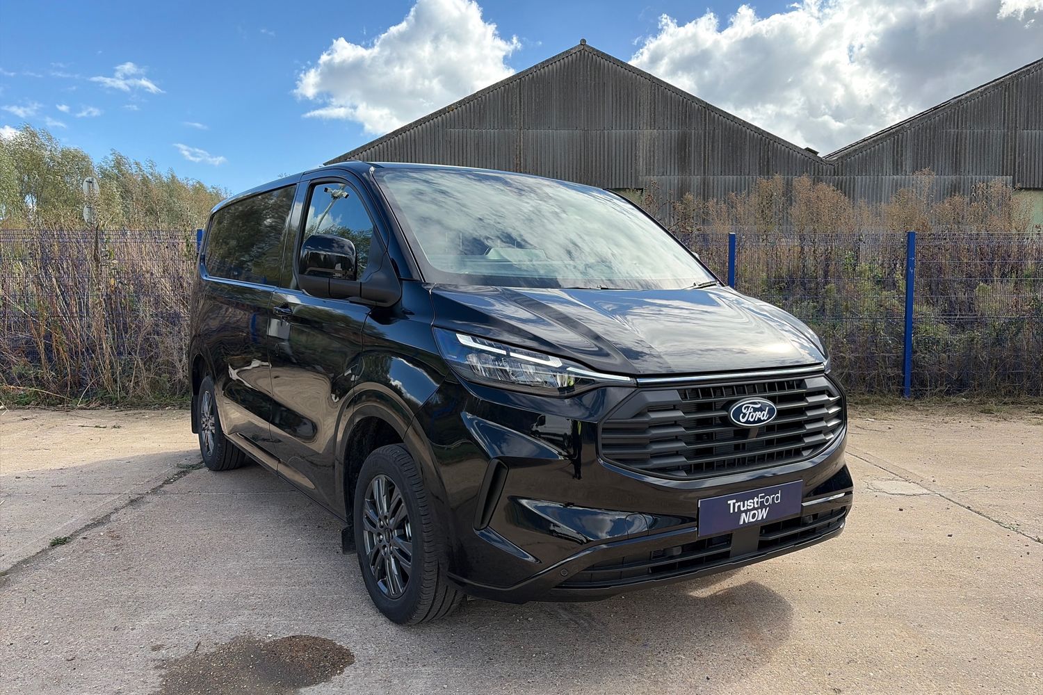 Ford TRANSIT CUSTOM Photo 0